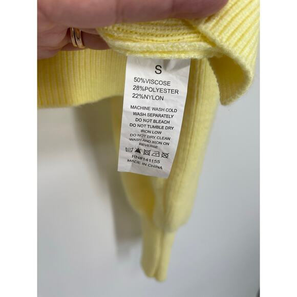 TFY‎ Collection Butter Yellow Soft Viscose Blend Cropped Boxy Sweater Size S - Picture 7 of 7